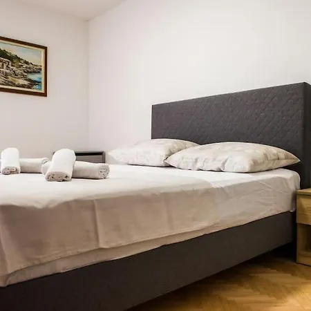 Faith Apartament *