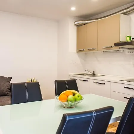 Apartament Faith Split