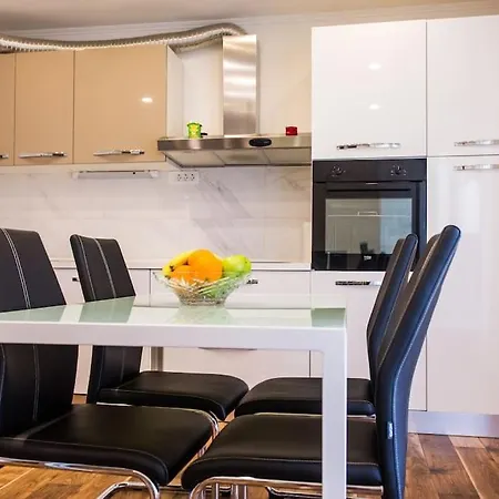 Apartament Faith Split